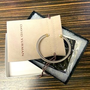 David Yurman Cable Classic Bracelet with Pearls. BRAND NEW! Never worn!!